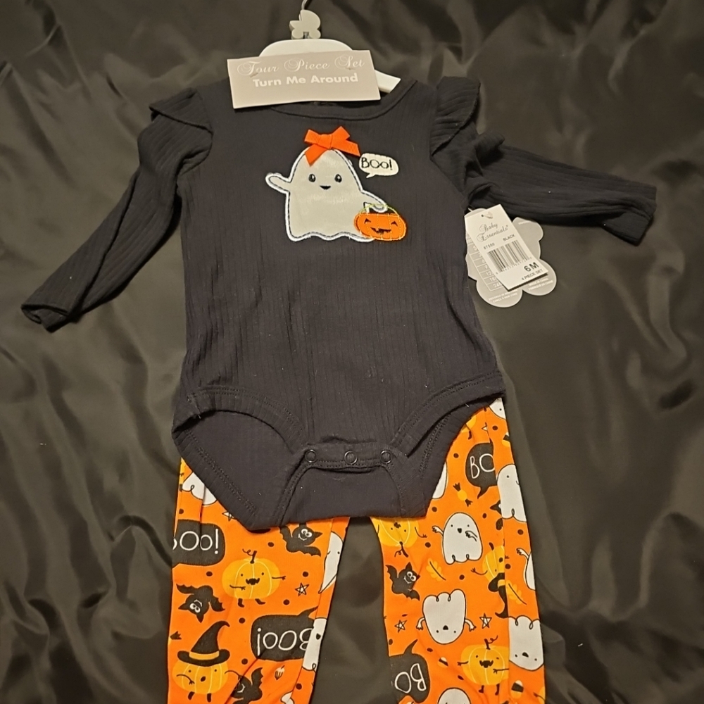 Baby Essentials Girls Halloween 4 piece outfit 6 months
